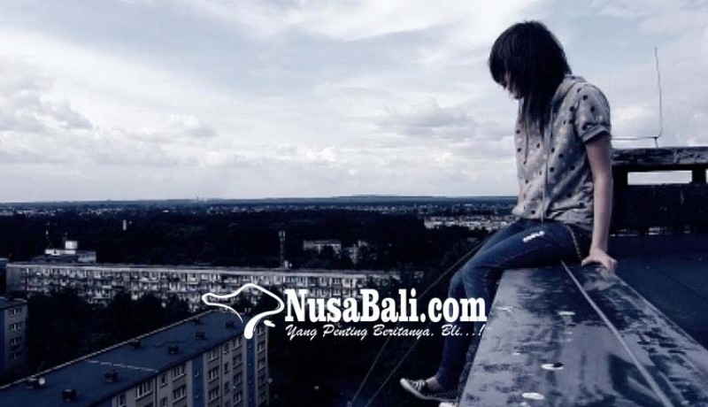 www.nusabali.com-putus-cinta-wanita-terjun-dari-lantai-38