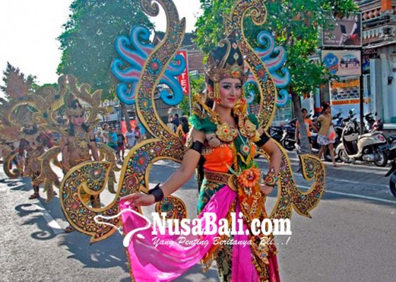 Nusabali.com - start-pawai-dari-jayasabha-menuju-art-center