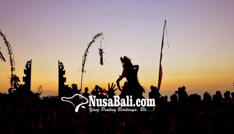 www.nusabali.com-polres-buleleng-terjunkan-560-personel-kawal-pengarakan-ogoh-ogoh