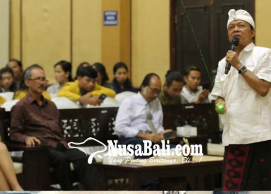 Nusabali.com - panelis-sebut-koster-layak-jadi-gubernur