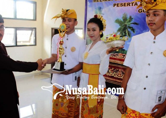 Nusabali.com - sma-pgri-borong-juara-lomba-busana