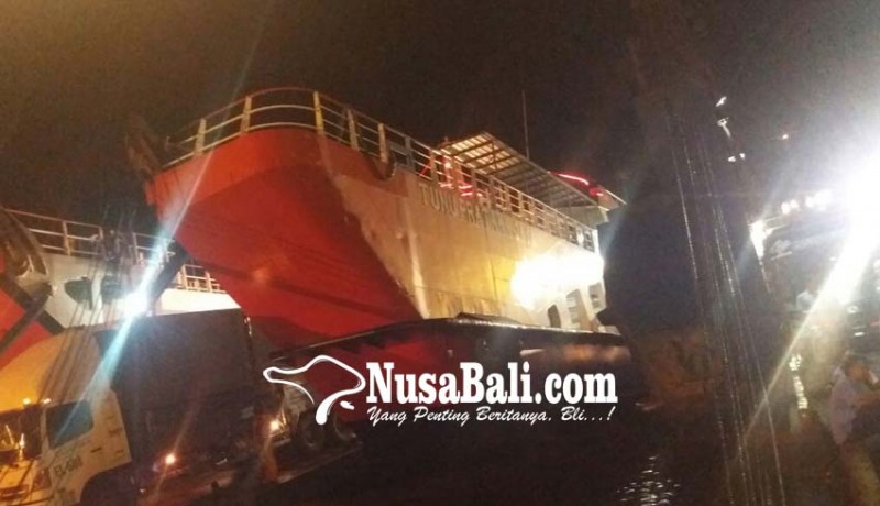 www.nusabali.com-kapal-terseret-arus-2-kilometer-penumpang-terombang-ambing-4-jam