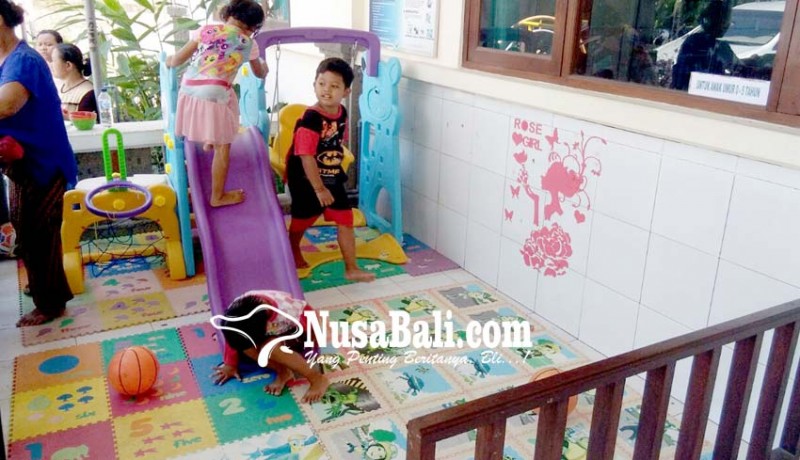 www.nusabali.com-anak-anak-disediakan-tempat-bermain