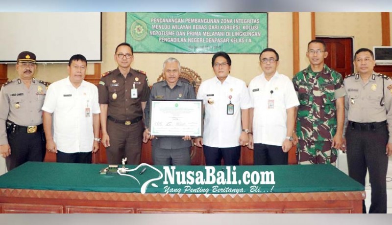 www.nusabali.com-badung-denpasar-tandatangani-piagam-pencanangan-pembangunan-zona-integritas