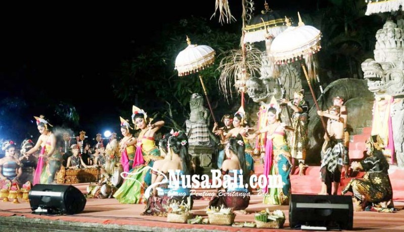 www.nusabali.com-tampilkan-tradisi-dan-modernisasi-di-atas-panggung