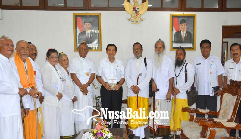 www.nusabali.com-bertemu-phdi-pusat-gubernur-pastika-berharap-umat-hindu-bersatu
