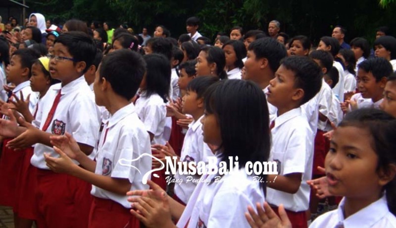 www.nusabali.com-musim-panen-cengkih-pendaftaran-anak-sekolah-ditunda