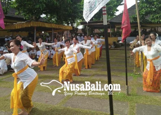 Nusabali.com - pemkab-klungkung-ngaturang-panganyar-di-pura-semeru-lumajang