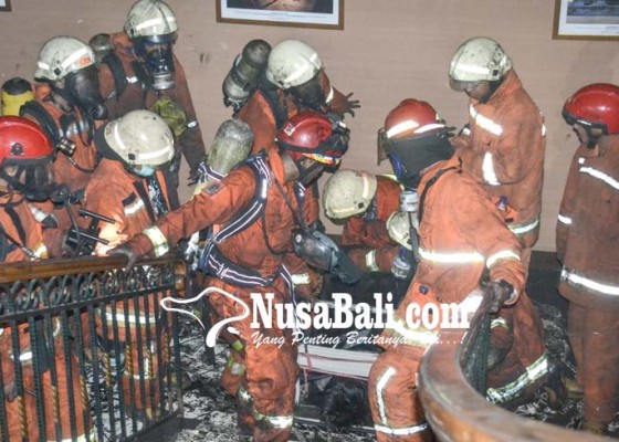 Nusabali.com - gedung-kemenhub-terbakar-3-orang-tewas