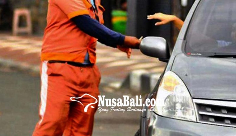 www.nusabali.com-parkir-tanpa-karcis-jukir-dijuk