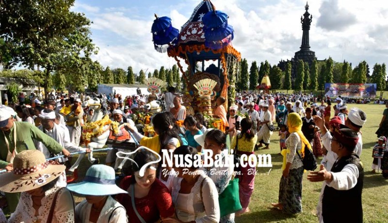 www.nusabali.com-ratusan-peserta-ikuti-festival-ratha-yatra-nusantara