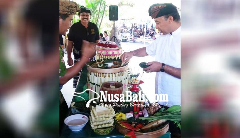 www.nusabali.com-isi-denpasar-gelar-lomba-ngelawar