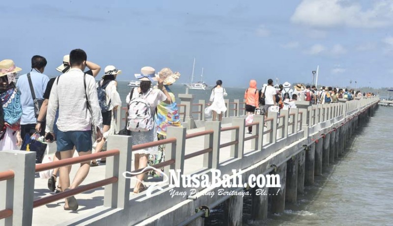 www.nusabali.com-penumpang-diarahkan-ke-pantai-mertasari