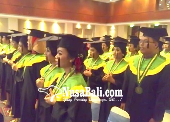 Nusabali.com - akper-kesdam-ixudayana-wisuda-124-mahasiswa