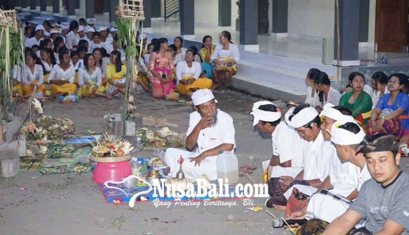 www.nusabali.com-slua-saraswati-selat-gelar-guru-piduka