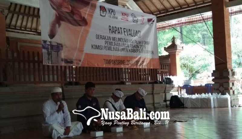 www.nusabali.com-bahas-program-kpu-gianyar-rapat-di-wantilan-pura