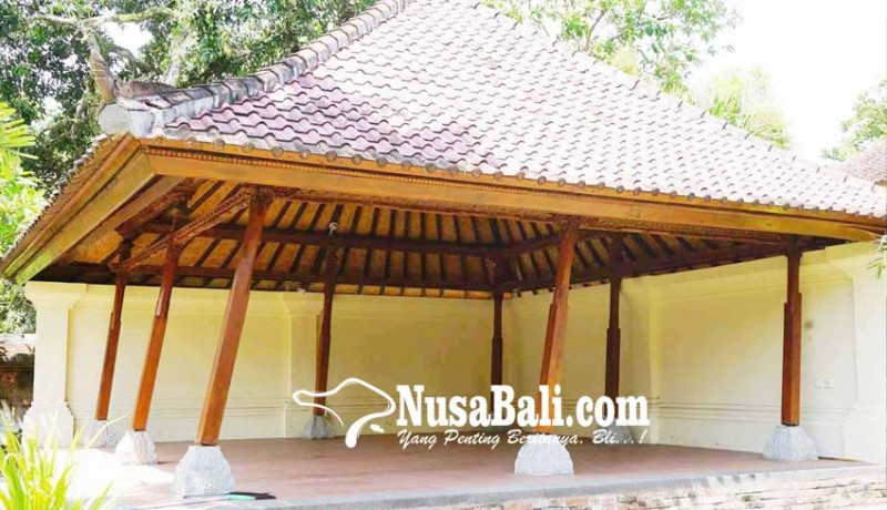www.nusabali.com-bale-gong-puri-gede-karangasem-nyaris-roboh