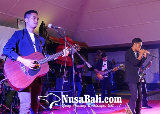 Nusabali.com - lapas-kelas-ii-a-kerobokan-bebaskan-warga-binaan-dengan-musik