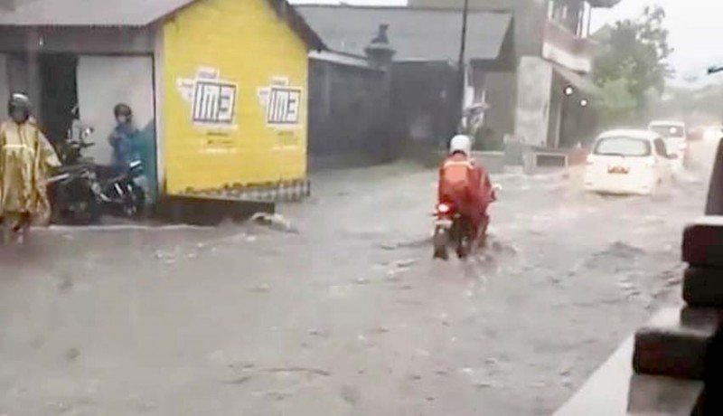 www.nusabali.com-jalan-utama-banjar-kebon-banjir