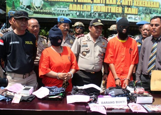 Nusabali.com - polisi-bekuk-empat-remaja-pencuri-emas