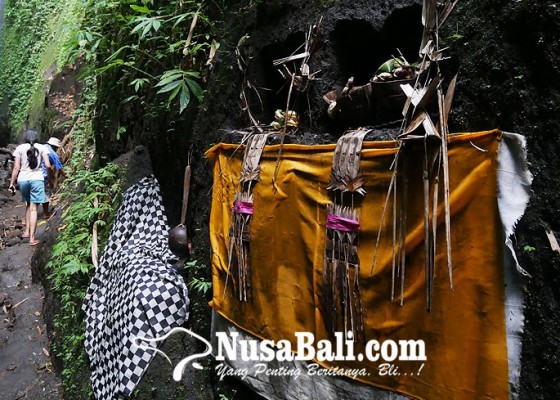 Nusabali.com - berada-di-kawasan-kuburan-desa-aan-secret-waterfall-punya-daya-magis-tinggi