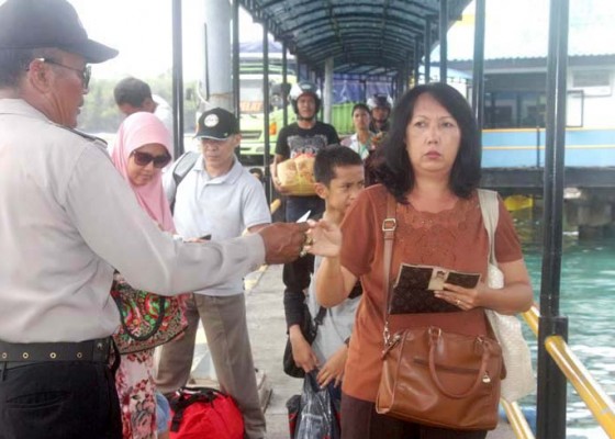 Nusabali.com - april-2016-15-penumpang-dikembalikan