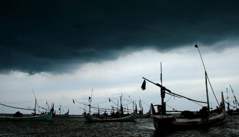 www.nusabali.com-nelayan-kedonganan-tidak-melaut-karena-cuaca-buruk