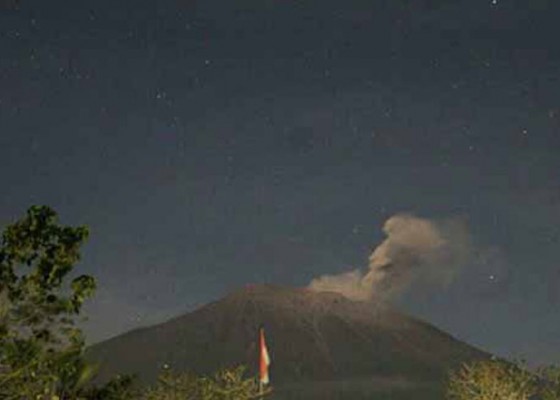 Nusabali.com - sehari-gunung-agung-2-kali-erupsi