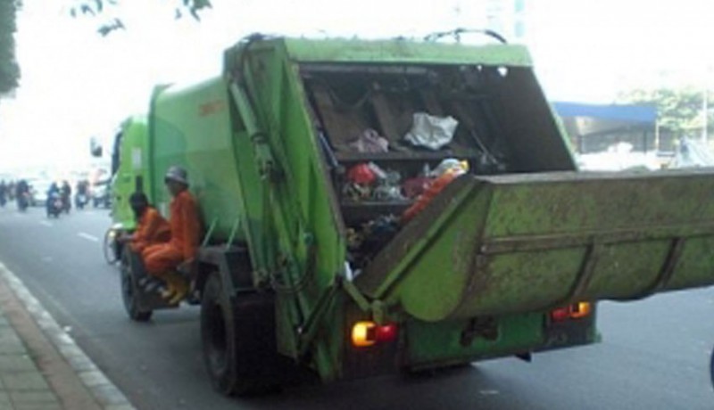 www.nusabali.com-10-truk-sampah-bekerja-kurang-maksimal