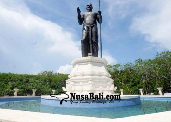 Nusabali.com - patung-danghyang-nirartha-dibangun-dekat-pura-uluwatu