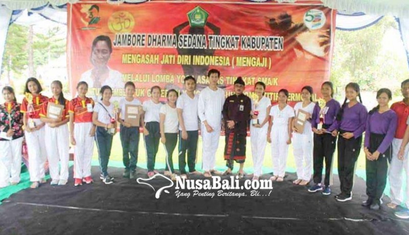 www.nusabali.com-sman-1-amlapura-dan-sman-sidemen-juara-yoga