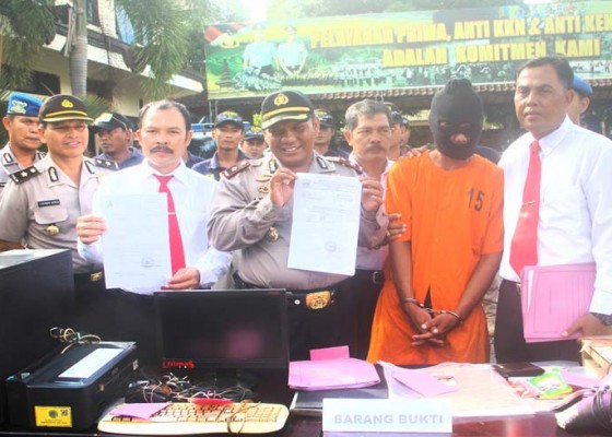 Nusabali.com - pembuat-sk-pegawai-palsu-ditangkap