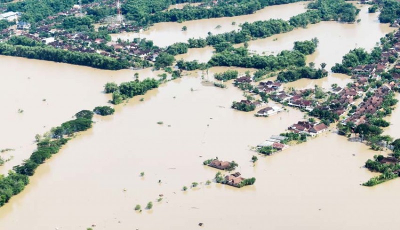www.nusabali.com-banjir-di-jatim-12495-kk-terdampak
