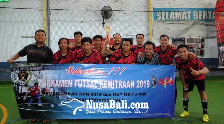 www.nusabali.com-humas-denpasar-juara-futsal-hpn-2019