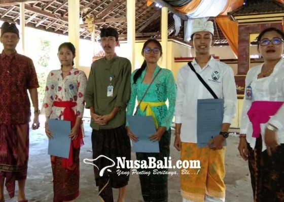 Nusabali.com - 3-siswa-sman-1-semarapura-raih-reward