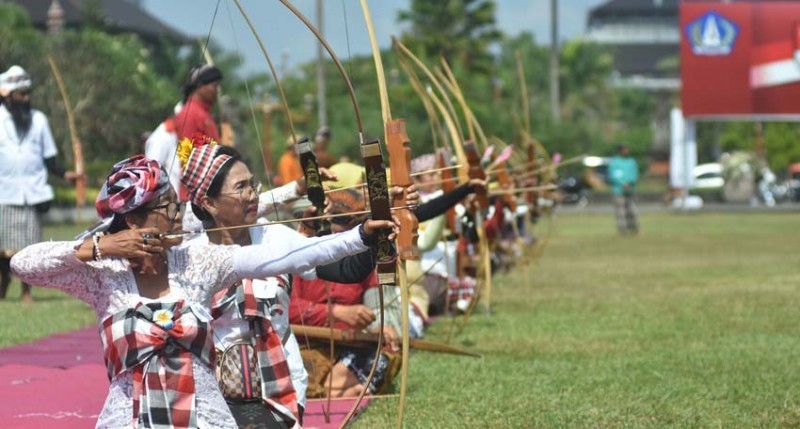 www.nusabali.com-lomba-panahan-tradisional-gladen-ageng-patrasipala-diikuti-105-peserta