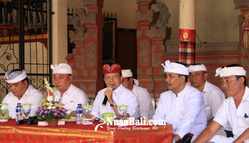 www.nusabali.com-penujanji-kampanye-saat-pilgub-2018-koster-ngopi-bareng-dengan-krama-jabapura