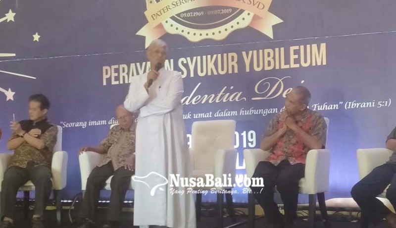 www.nusabali.com-imam-pertama-asli-bali-rayakan-50-tahun-imamat