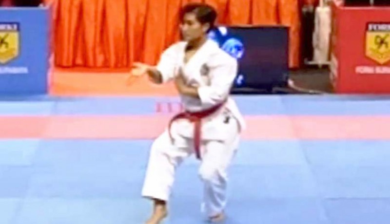 www.nusabali.com-tim-karate-porprov-badung-raih-dua-emas-di-surabaya