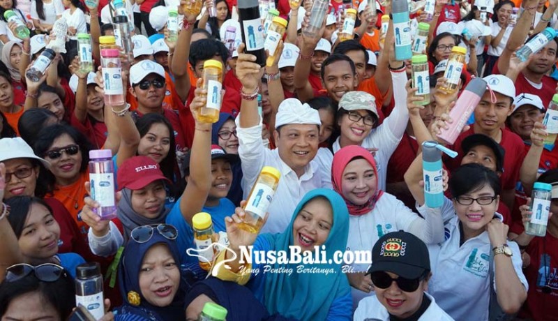 www.nusabali.com-gerakan-indonesia-bersih-1-juta-tumbler