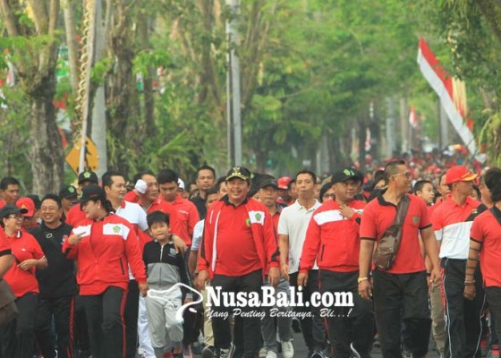 Nusabali.com - pembukaan-jembrana-festival-pemkab-gelar-pesta-10000-bungkus-nasi-jinggo