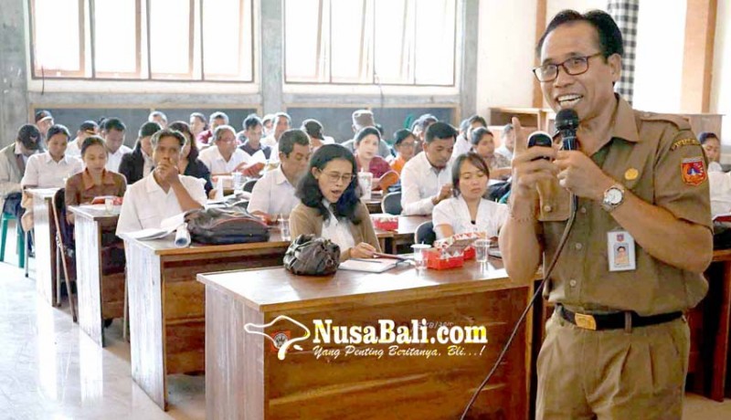 www.nusabali.com-ratusan-tutor-dilatih-mengajar-warga-belajar
