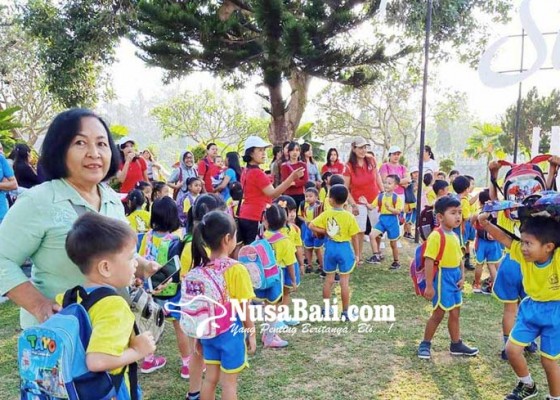 Nusabali.com - festival-subak-mulai-dikunjungi-siswa