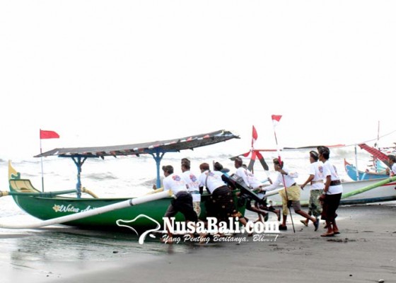 Nusabali.com - warga-berharap-di-pantai-yeh-gangga-dilengkapi-lifeguard-dan-pol-air