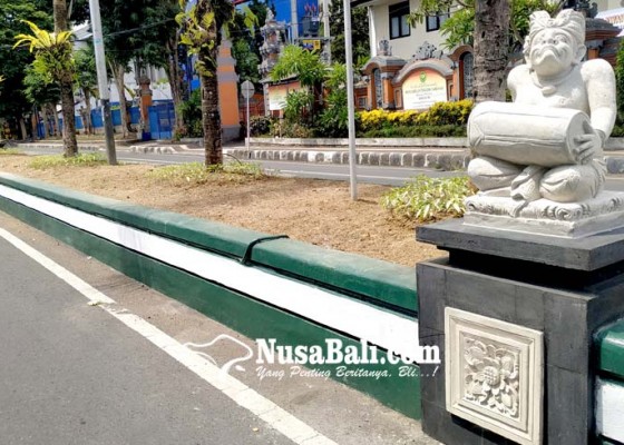 Nusabali.com - penataan-taman-kota-dengan-anggaran-rp-21-m-hampir-tuntas