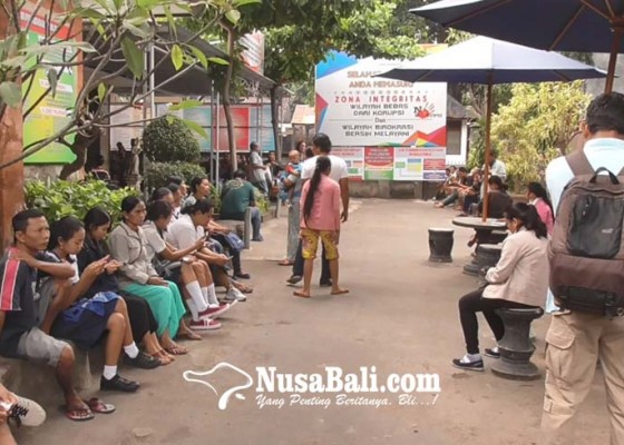 Nusabali.com - blangko-e-ktp-langka-buleleng-rencana-beli-di-jakarta