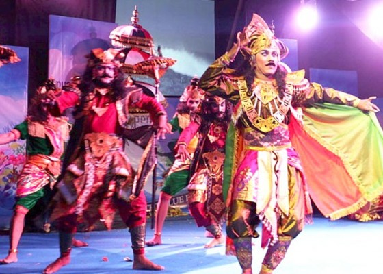 Nusabali.com - festival-nusa-penida-2015-sedot-5000-wisatawan