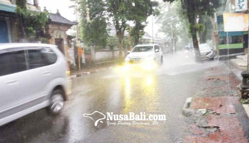 www.nusabali.com-jalan-kusumayuda-selalu-kebanjiran-saat-hujan