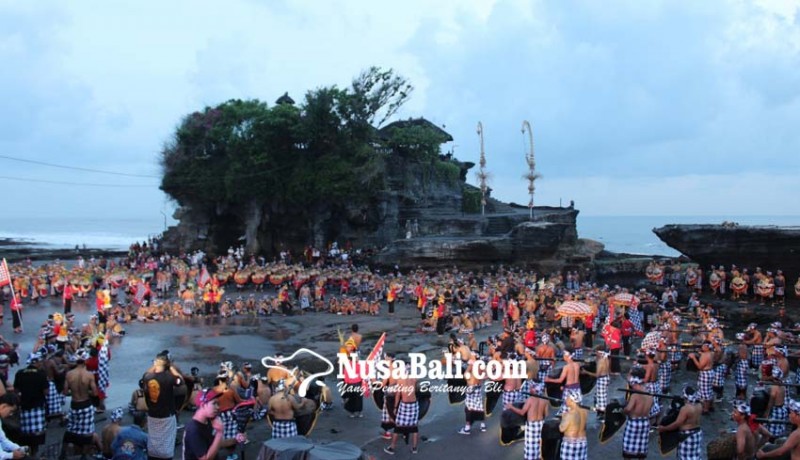 www.nusabali.com-atraksi-kolosal-okokan-buka-festival-tanah-lot