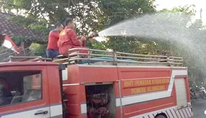 NUSABALI com Klungkung Spraying Pakai Truk  Damkar 